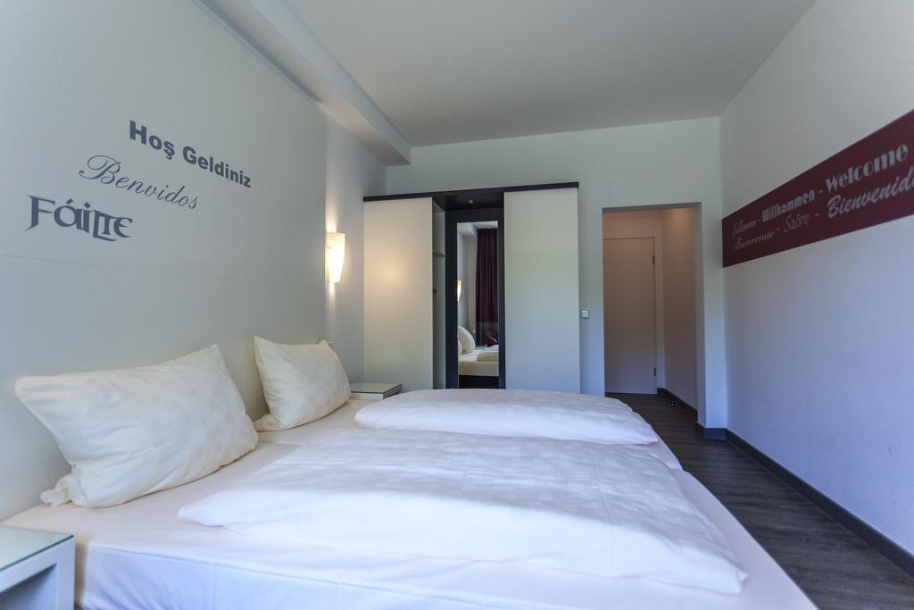 Hotel Fliegendes Klassenzimmer Bad Berleburg Ngoại thất bức ảnh