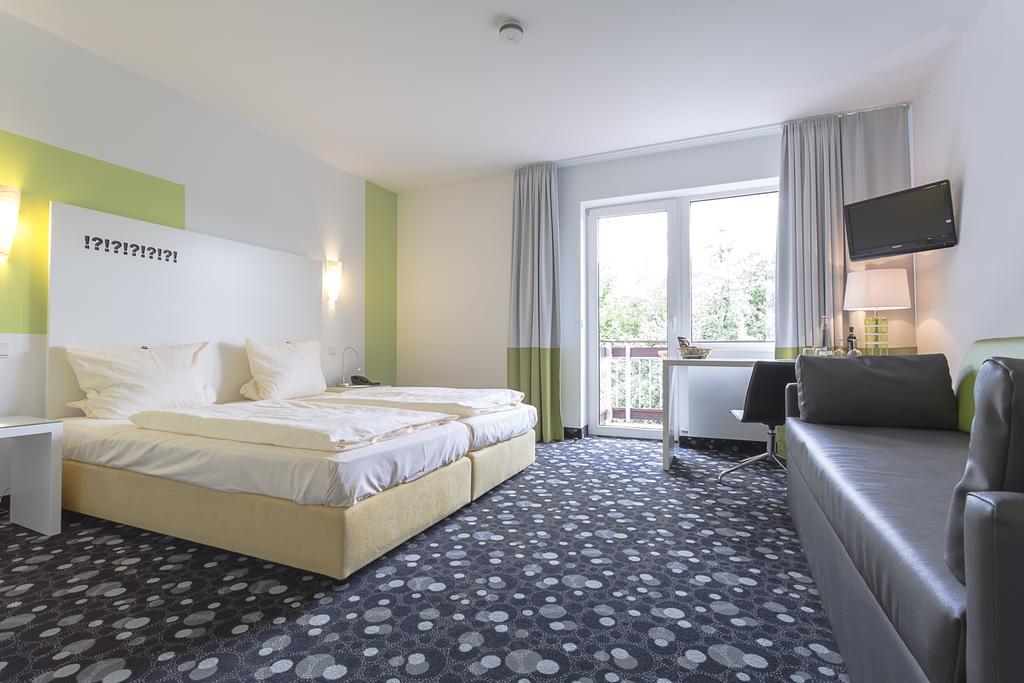 Hotel Fliegendes Klassenzimmer Bad Berleburg Ngoại thất bức ảnh