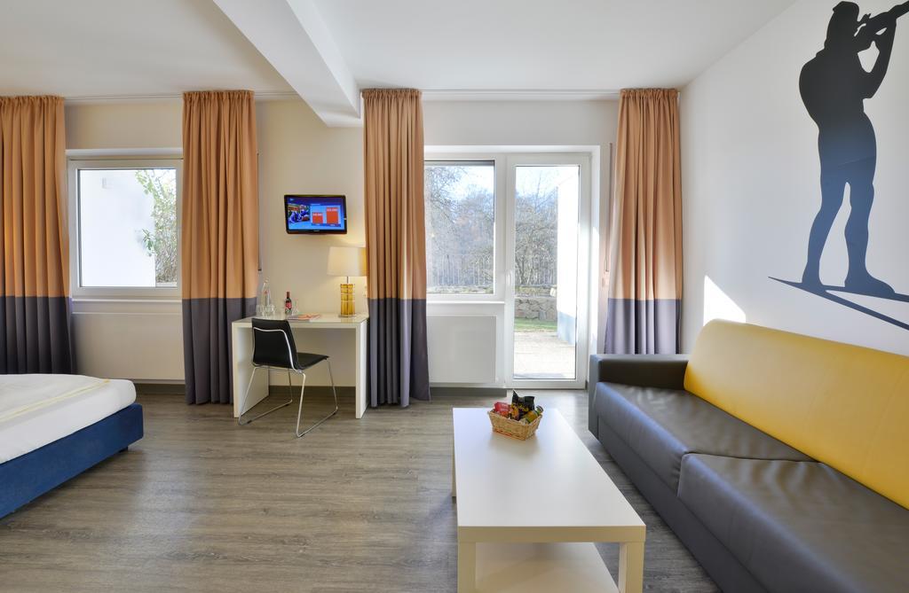 Hotel Fliegendes Klassenzimmer Bad Berleburg Ngoại thất bức ảnh
