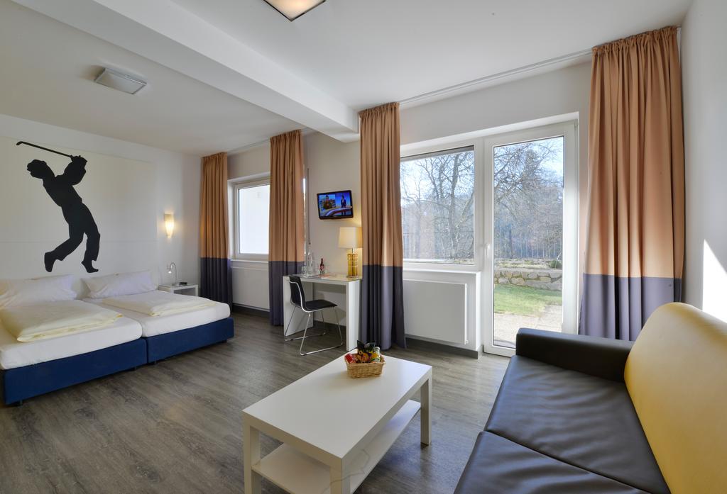 Hotel Fliegendes Klassenzimmer Bad Berleburg Ngoại thất bức ảnh