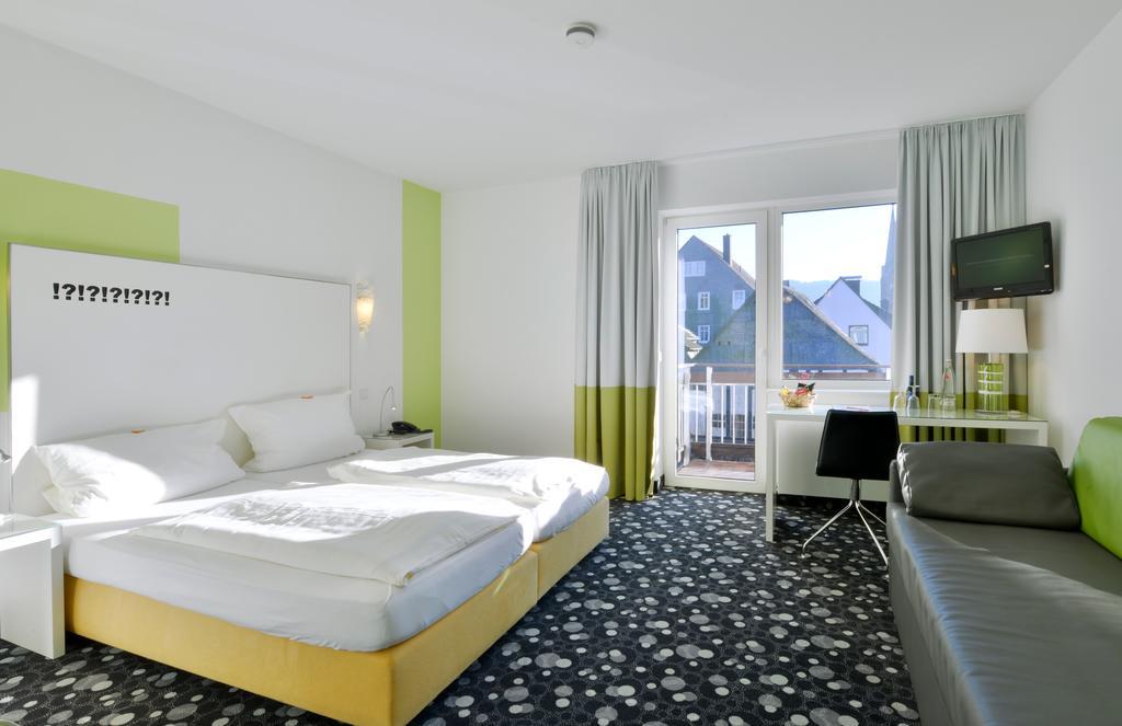Hotel Fliegendes Klassenzimmer Bad Berleburg Ngoại thất bức ảnh