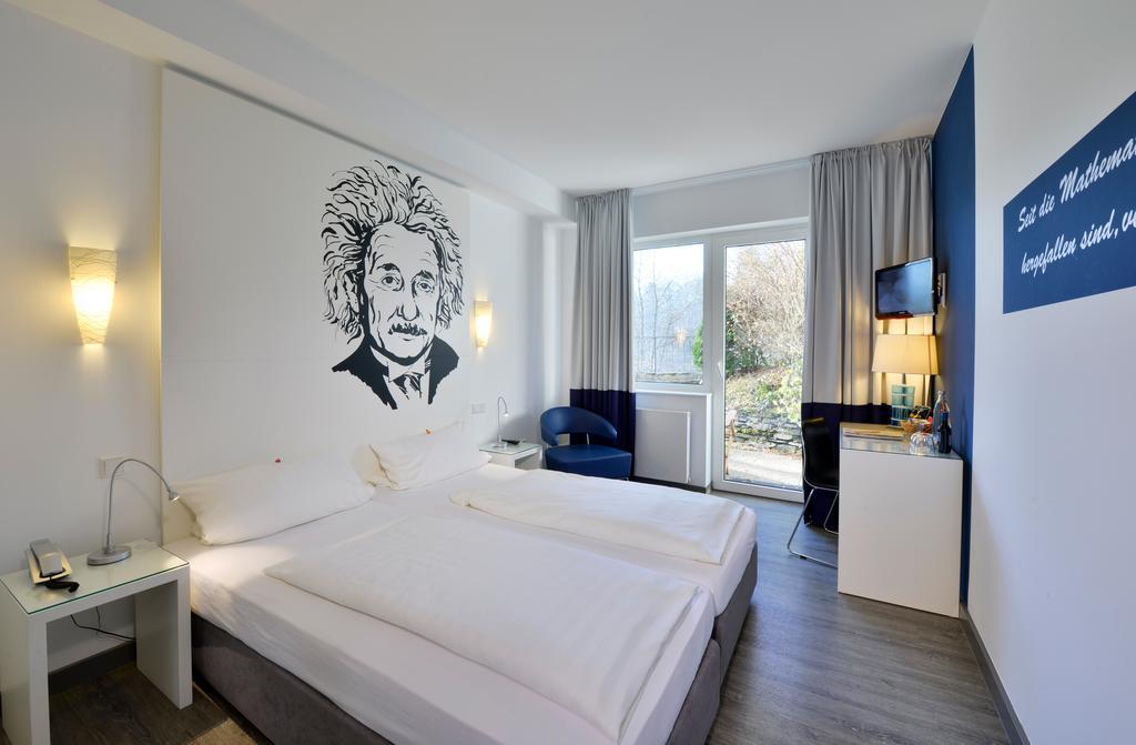 Hotel Fliegendes Klassenzimmer Bad Berleburg Ngoại thất bức ảnh